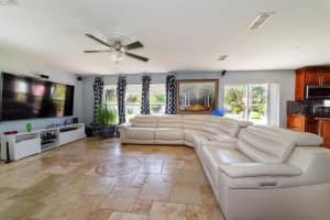4626 Ross Lanier Ln, Kissimmee, FL 34758, Sold 05/31/22
