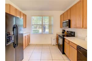 5423 Paradise Cay Cir, Kissimmee, FL 34746, Sold 05/02/22