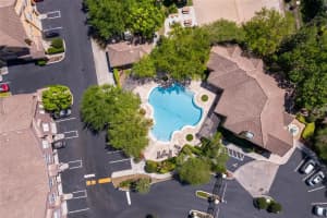 8842 Villa View Cir, Orlando, FL 32821, Sold 05/04/22
