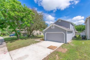 9915 SURREY RIDGE RD, ORLANDO, FL 32825 Sold 03/16/23