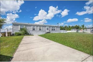 3699 Silver Lake Dr, Kissimmee, FL 34744, Sold 05/18/22