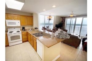 13427 Blue Heron Beach Dr, Orlando, FL 32821, Sold 04/25/22