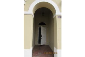 2211 SE 1ST ST, HOMESTEAD, FL 33033 Sold 07/05/22