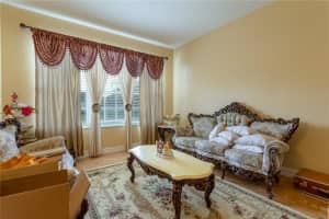 229 LARGOVISTA DR, OAKLAND, FL 34787 Sold 10/14/22