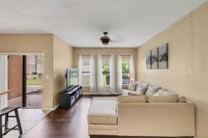 9651 Doris Ln, Orlando, FL 32829, Sold 06/03/22
