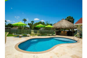 645 38th Ct, Vero Beach, FL 32968, Sold 05/31/22