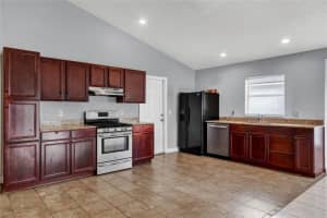 444 Obo Dr, Davenport, FL 33896, Sold 05/31/22