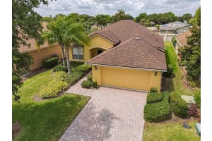 400 SORRENTO RD, POINCIANA, FL 34759 Sold 06/22/22