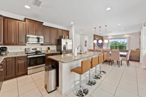 371 PENDANT CT, KISSIMMEE, FL 34747 Sold 10/14/22