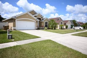 5216 Sunset Canyon Dr, Kissimmee, FL 34758, Sold 06/07/22