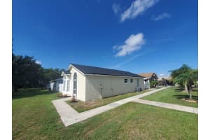 2388 HARBOR TOWN DR, KISSIMMEE, FL 34744 Sold 08/09/22