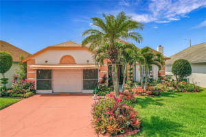 2238 NEWT ST, ORLANDO, FL 32837 Sold 08/15/22