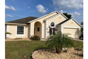 128 Manuel Ct, Davenport, FL 33896, Sold 07/05/22