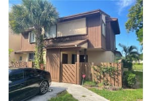 1347 HAMPTON BLVD, NORTH LAUDERDALE, FL 33068 Sold 10/19/22