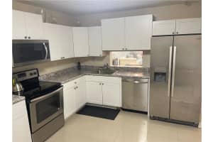 1347 HAMPTON BLVD, NORTH LAUDERDALE, FL 33068 Sold 10/19/22