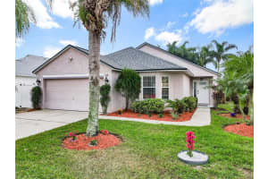 512 MAJESTY DR, DAVENPORT, FL 33837 Sold 08/05/22