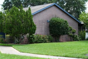 2441 KING OAK LN, SAINT CLOUD, FL 34769 Sold 08/09/22