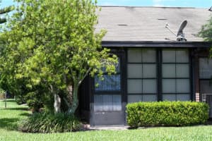 2441 KING OAK LN, SAINT CLOUD, FL 34769 Sold 08/09/22