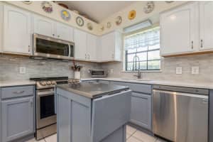 2313 GINA ANNE CT, SAINT CLOUD, FL 34772 Sold 07/14/22