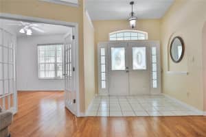 2401 GABLES DR, EUSTIS, FL 32726 Sold 07/29/22