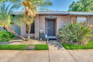 2831 King Oak Cir, St Cloud, FL 34769, Sold 07/08/22