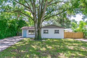 411 WALNUT ST, AUBURNDALE, FL 33823 Sold 07/29/22