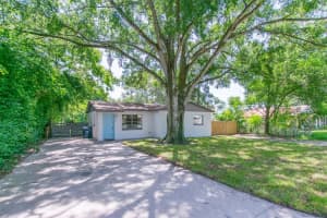 411 WALNUT ST, AUBURNDALE, FL 33823 Sold 07/29/22