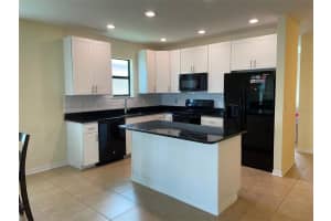 3915 WILLOW WALK DR, PALMETTO, FL 34221 Sold 07/26/22