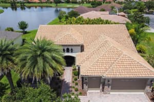377 SORRENTO RD, POINCIANA, FL 34759 Sold 10/05/22