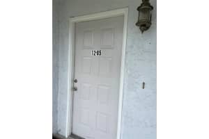 1205 NORTHLAKE DR, SANFORD, FL 32773 Sold 07/20/22