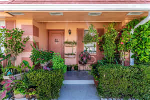 2727 W OAK RIDGE RD #8-6, ORLANDO, FL 32809 Sold 08/04/22