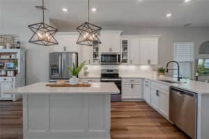 2255 STANDING ROCK CIR, OAKLAND, FL 34787 Sold 09/12/22