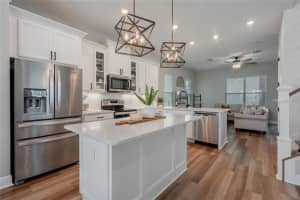 2255 STANDING ROCK CIR, OAKLAND, FL 34787 Sold 09/12/22