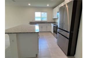1557 VENICE LN, DAVENPORT, FL 33896 Sold 08/31/22