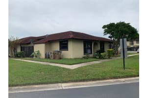 529 HUNTER CIR, KISSIMMEE, FL 34758 Sold 11/07/22