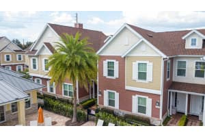 2637 SUNRISE SHORES DR, KISSIMMEE, FL 34747 Sold 08/30/22