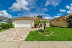 11194 GALVIN DR, ORLANDO, FL 32837 Sold 08/30/22