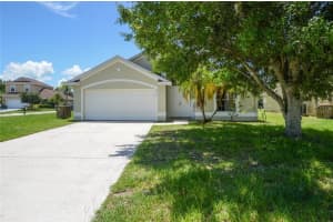 2756 EAGLE CANYON DR S, KISSIMMEE, FL 34746 Sold 09/09/22