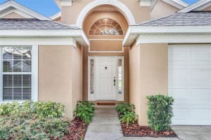 14221 COLONIAL LAKES DR, ORLANDO, FL 32826 Sold 09/09/22