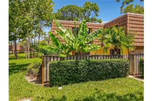 5351 BAMBOO CT #413, ORLANDO, FL 32811 Sold 10/20/22