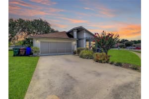 2656 N Horseshoe Bay Dr, Kissimmee, FL 34741, Sold 10/06/22