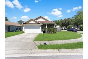 2002 LAUREN RD, APOPKA, FL 32703 Sold 02/13/23
