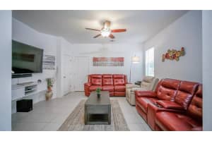 978 E 10TH ST, APOPKA, FL 32703 Sold 09/09/22