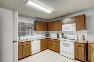 465 HUNTER CIR, KISSIMMEE, FL 34758 Sold 09/20/22