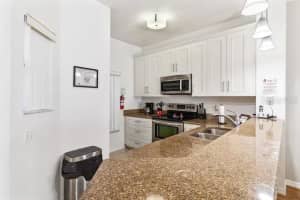 4706 Vero Beach Pl, Kissimmee, FL 34746, Sold 09/28/22