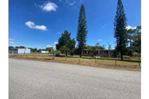 9201 Atlas Dr, St Cloud, FL 34773, Sold 12/12/22