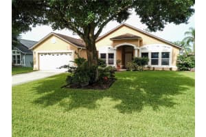 532 Bent Oak Loop, Davenport, FL 33837, Sold 10/07/22
