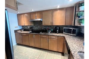 201 LAUREL STREET, TAMPA, FL 33602 Sold 04/10/23