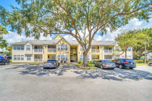1033 S HIAWASSEE RD #2628, ORLANDO, FL 32835 Sold 09/16/22