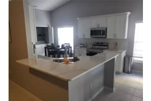 4512 Dakota Point Ct, Kissimmee, FL 34746, Sold 09/16/22